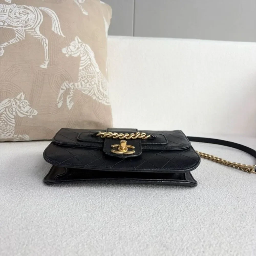Chanel Women Pre-Loved Bag Very Good Condition